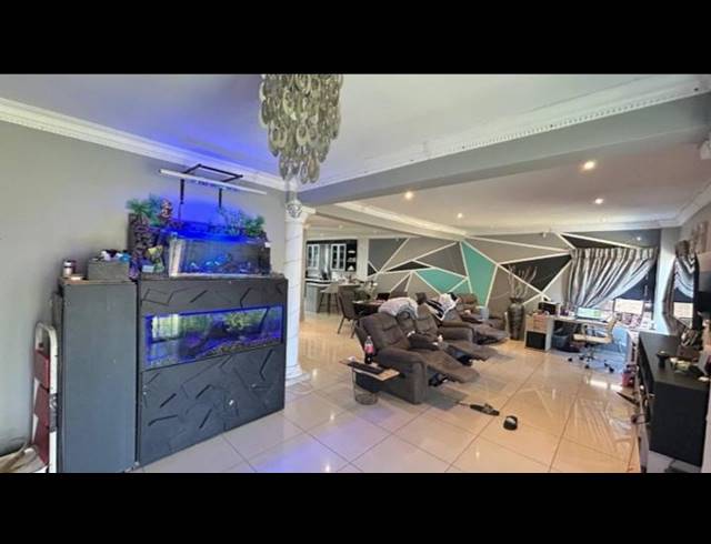 3 BEDROOM HOUSE FOR SALE IN SUNNYRIDGE